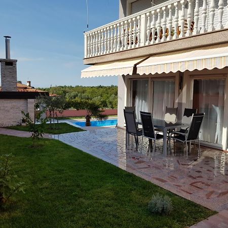 Ferienhaus Bucic Буйе Экстерьер фото