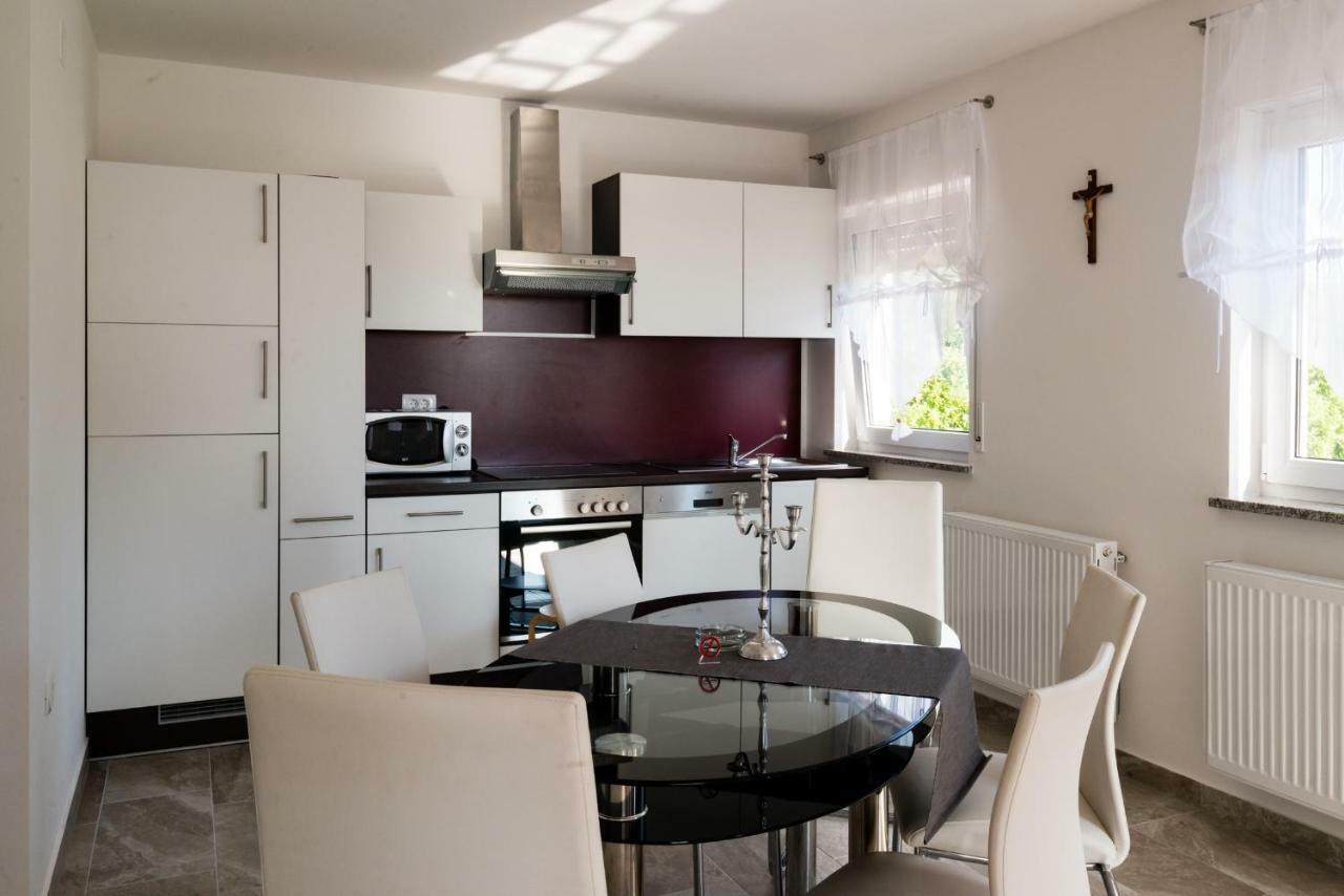 Ferienhaus Bucic Буйе Экстерьер фото